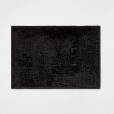 Kasdienis šenilinis vonios kilimelis minkstam zingsniui